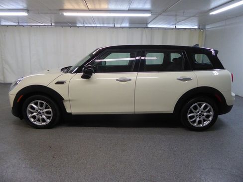 Used 2016 MINI Cooper Clubman image 4