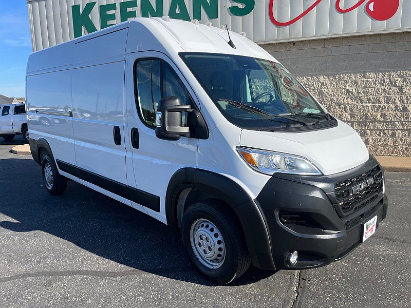 Used 2025 RAM ProMaster 2500 w/ Convenience Group FWD image 2