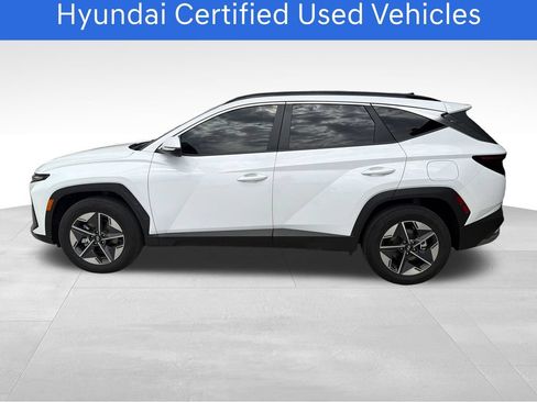 Certified 2025 Hyundai Tucson SEL AWD/4WD image 2