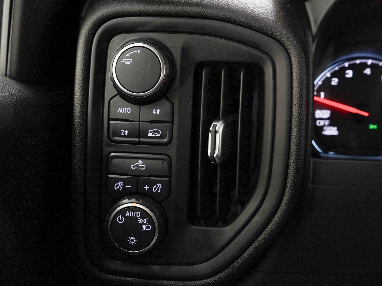 Used 2021 Chevrolet Silverado 1500 Custom w/ LPO, Dark Essentials Package AWD/4WD image 47