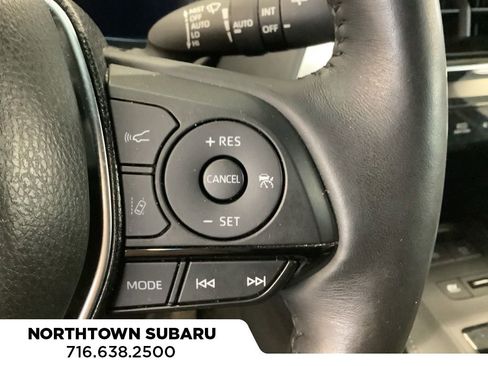 Used 2023 Toyota Venza Limited AWD/4WD image 18