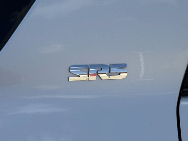 Used 2024 Toyota 4Runner SR5 AWD/4WD image 8