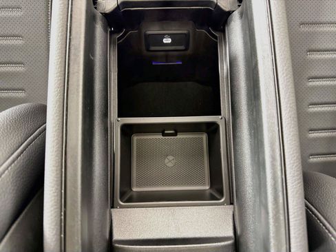 Used 2026 Mercedes-Benz GLC 300 4MATIC image 33