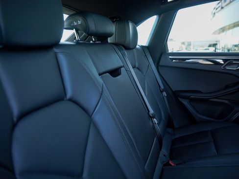 New 2026 Porsche Macan S image 32