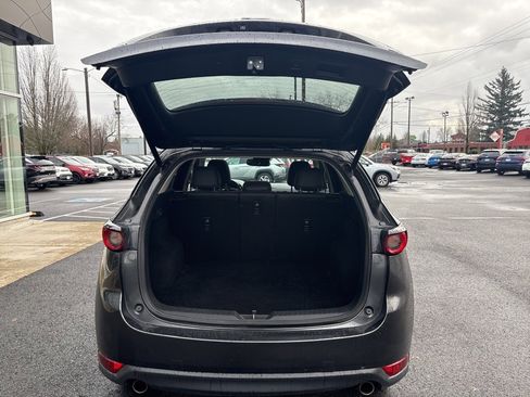 Used 2017 MAZDA CX-5 Touring w/ Preferred Equipment Package image 4