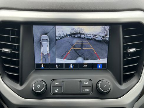 Used 2021 GMC Acadia SLT w/ Premium Package image 4