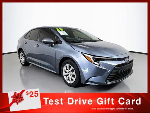 Used 2025 Toyota Corolla LE FWD image 1