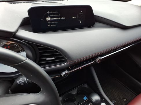 Used 2024 MAZDA MAZDA3 s image 15