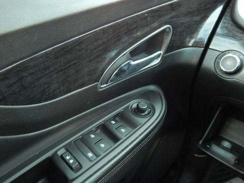 Used 2016 Buick Encore Convenience FWD image 43