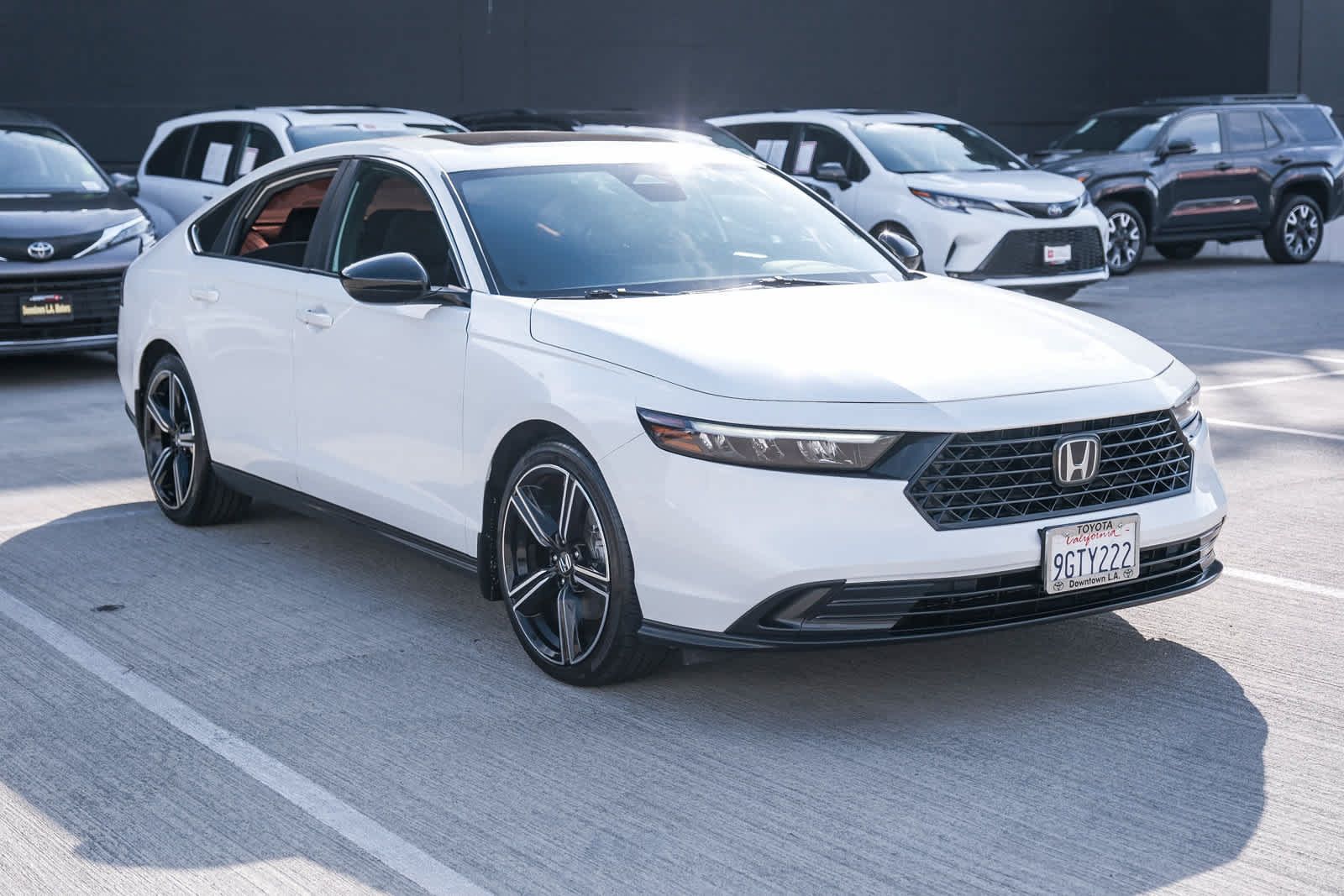 Used 2023 Honda Accord Sport image 3