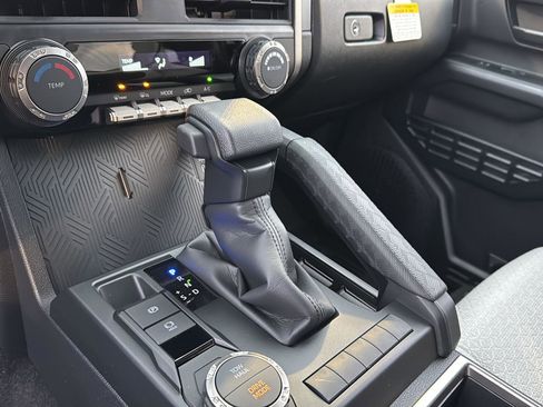 New 2025 Toyota 4Runner SR5 image 25