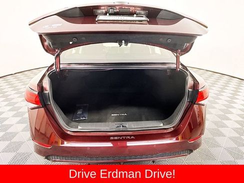 Used 2025 Nissan Sentra SV FWD image 34