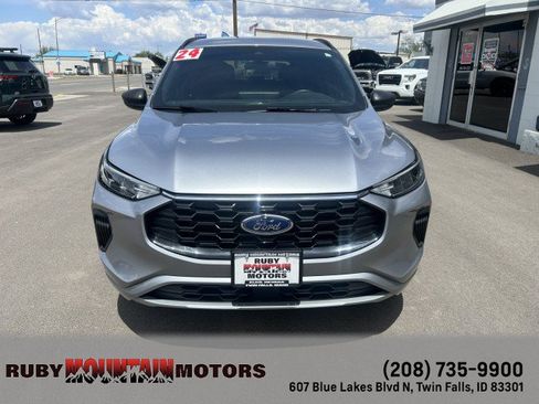 Used 2024 Ford Escape ST-Line w/ Tech Pack #1 FWD image 2