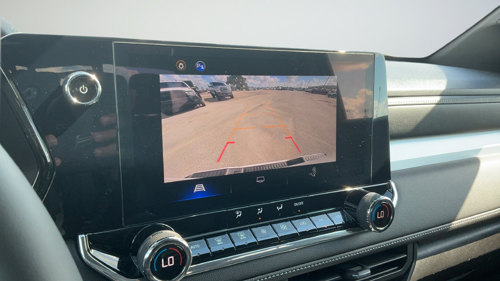 Used 2023 Chevrolet Colorado LT w/ LT Convenience Package RWD image 12