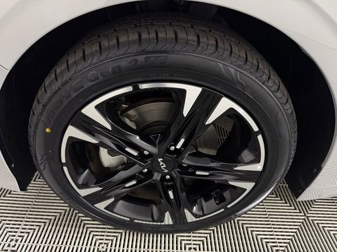 Used 2024 Kia K5 GT-Line image 12