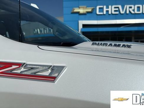 Used 2021 Chevrolet Silverado 1500 LTZ w/ LTZ Premium Package AWD/4WD image 34