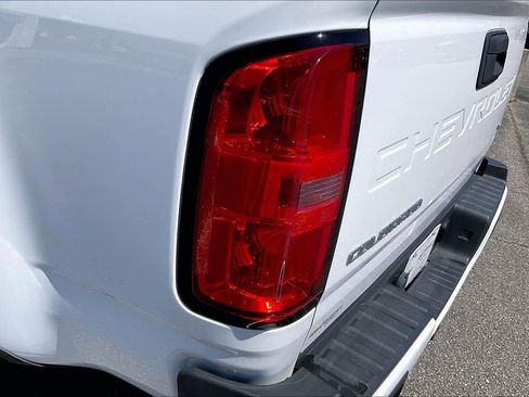Used 2022 Chevrolet Colorado LT RWD image 30
