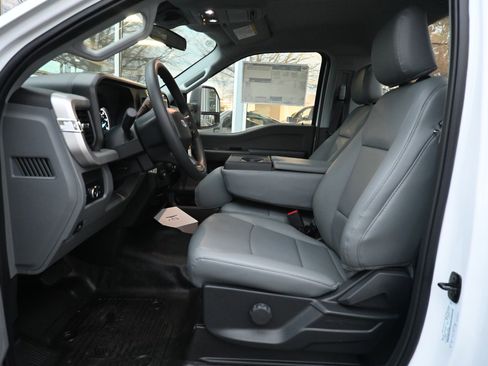 New 2026 Ford F450 XL w/ XL Chrome Package RWD image 5