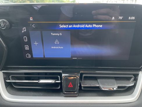Used 2025 Chevrolet TrailBlazer LT AWD/4WD image 19