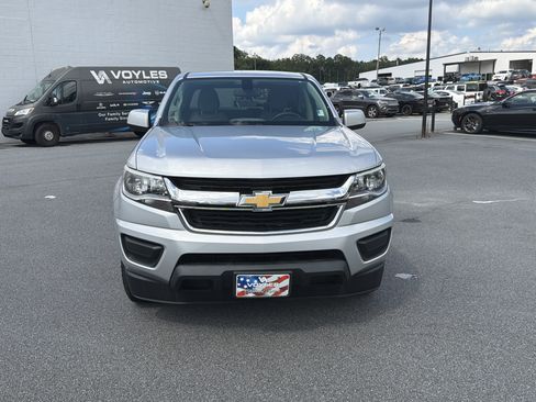 Used 2018 Chevrolet Colorado W/T w/ WT Convenience Package RWD image 2