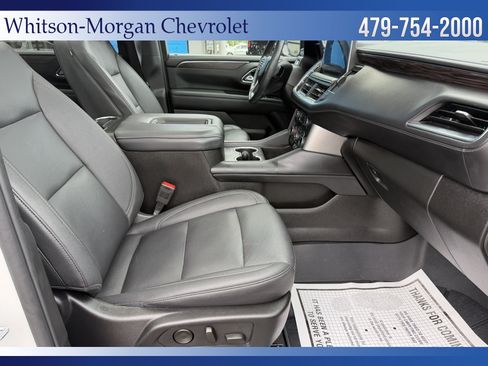 Used 2024 Chevrolet Suburban Z71 w/ Luxury Package AWD/4WD image 18