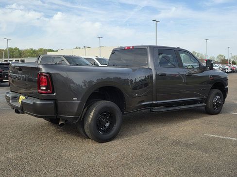 New 2025 RAM 3500 Big Horn image 3