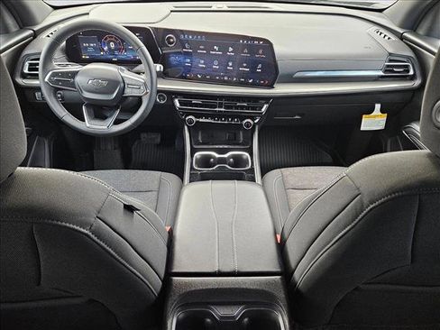 New 2026 Chevrolet Traverse LT w/ Midnight/Sport Edition FWD image 16