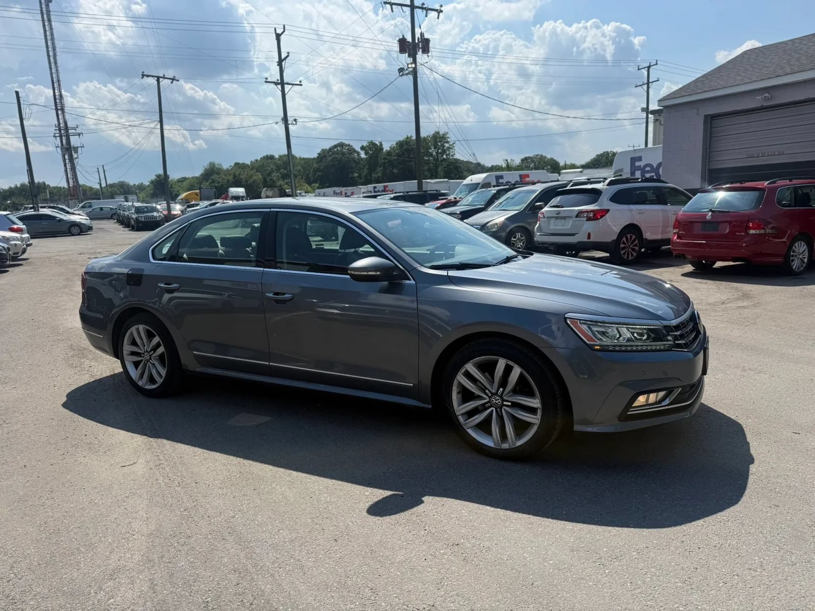 Used 2017 Volkswagen Passat 1.8T SE FWD image 7