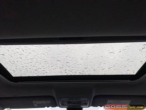 Used 2019 Toyota Highlander Limited image 17