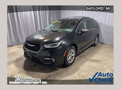 Used 2023 Chrysler Pacifica Limited