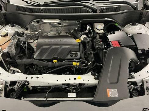 Certified 2025 Chevrolet Trax ACTIV FWD image 23