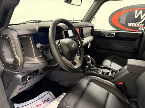 New 2025 Ford Bronco Badlands image 12