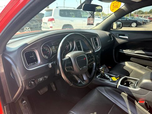 Used 2021 Dodge Charger SXT w/ Leather Interior Group image 8