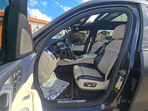 Used 2019 BMW X7 xDrive50i w/ Executive Package image 4