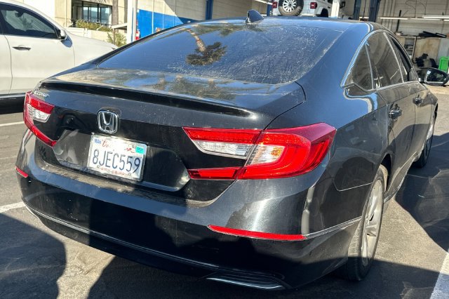 Used 2018 Honda Accord EX image 5