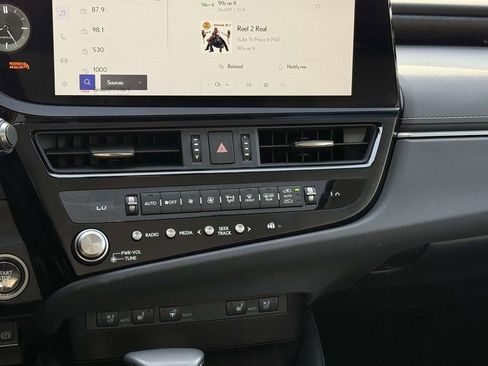 Used 2023 Lexus ES 350 Premium w/ Premium Package image 18