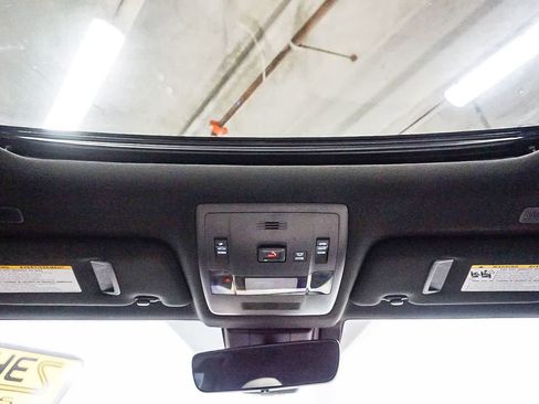 Used 2024 Lexus UX 250h FWD image 12