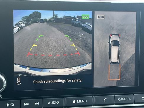 Used 2023 Nissan Rogue SL image 36