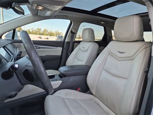 Used 2019 Cadillac XT5 Luxury image 17