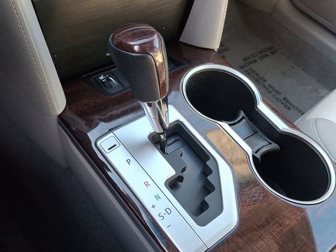 Used 2014 Toyota Camry XLE image 15