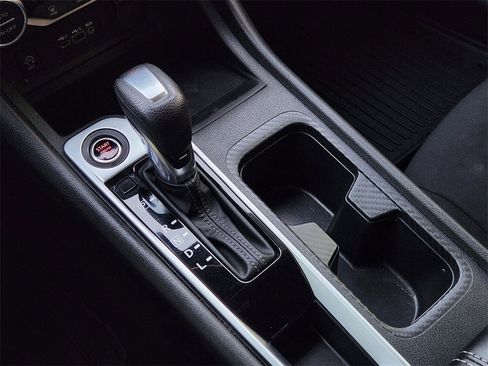 Used 2024 Nissan Sentra SV w/ All-Weather Package image 20