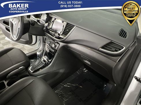 Used 2022 Buick Encore Preferred w/ Safety Package image 28