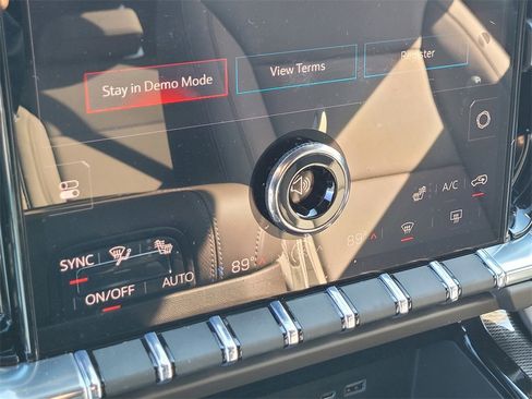 New 2026 GMC Yukon Elevation image 16