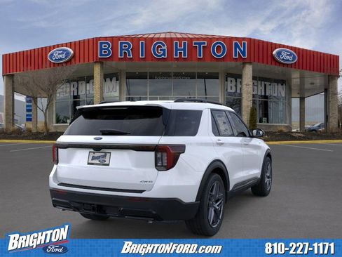 Used 2026 Ford Explorer ST-Line w/ ST-Line Street Pack image 7