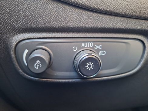 Used 2024 Chevrolet Equinox LT image 12