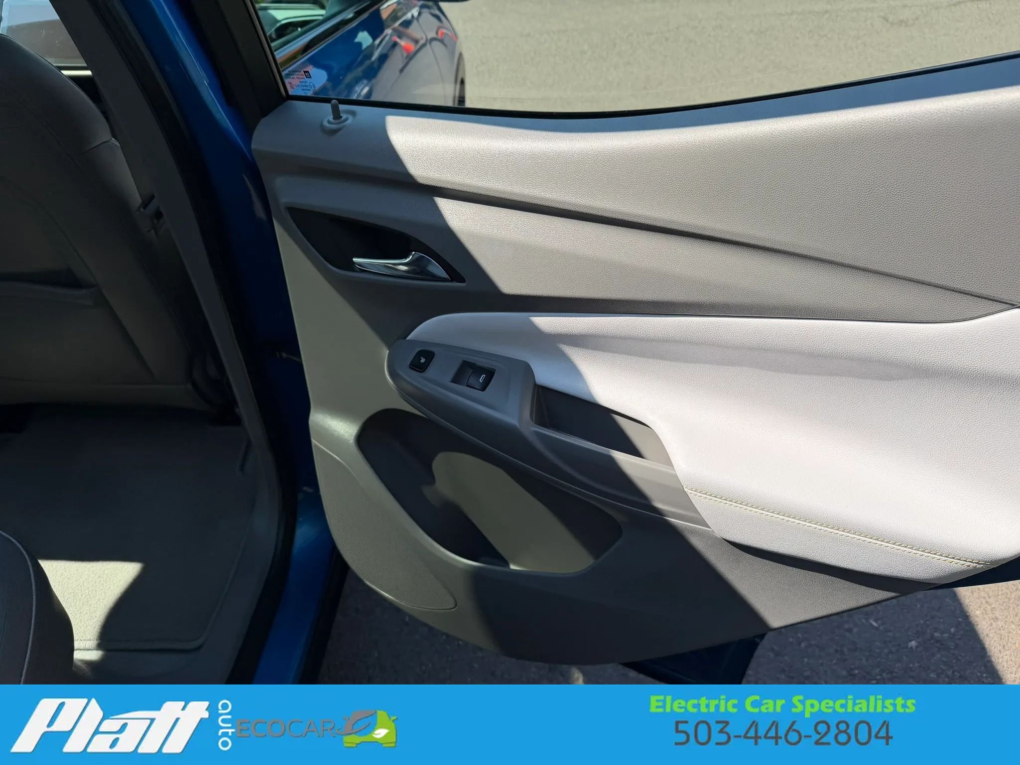 Used 2022 Chevrolet Bolt EUV Premier w/ Sun & Sound Package FWD image 39