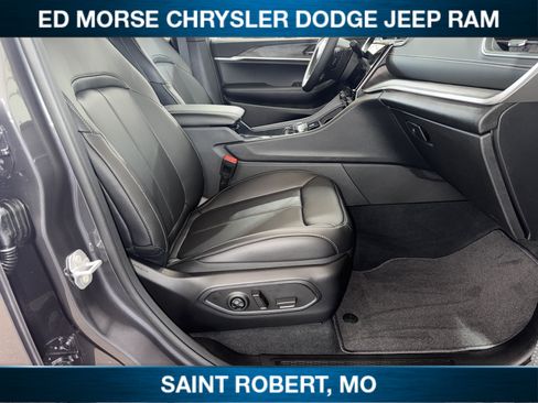 New 2025 Jeep Grand Cherokee L Limited w/ Luxury Tech Group II AWD/4WD image 35