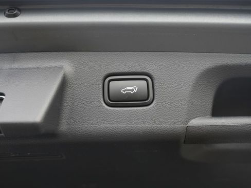 Used 2024 Hyundai Palisade Calligraphy image 16