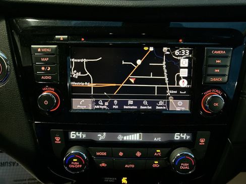 Used 2018 Nissan Rogue SL AWD/4WD image 17