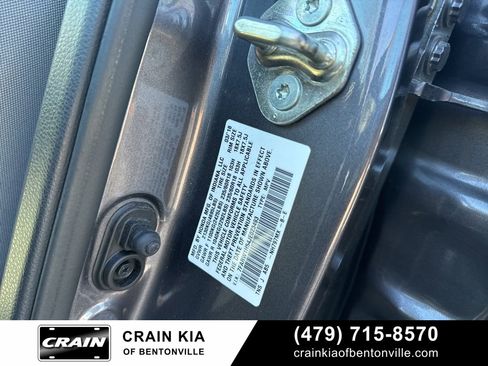 Used 2018 Honda CR-V EX image 12